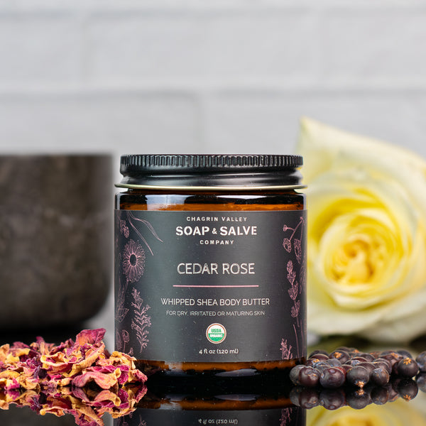 Geschlagene Sheabutter: Zedernrose